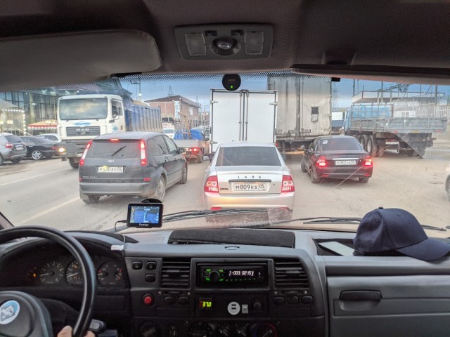 А самое плохое, что они эту манеру езды по остальным регионам распространяют, как сифилис