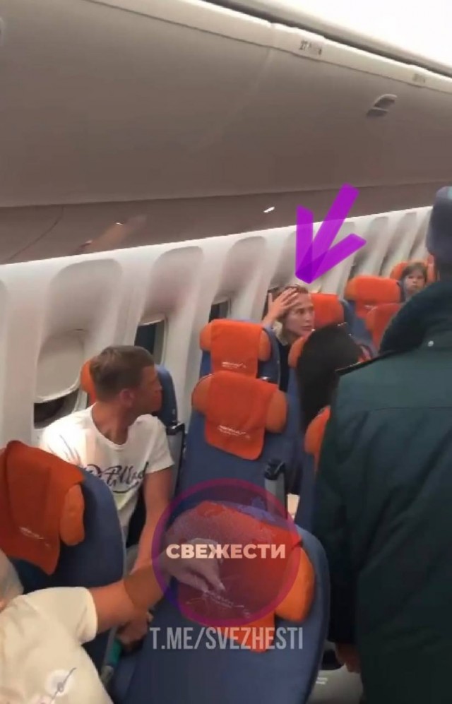 Рейс москва бангкок турбулентность. Рейс москва бангкок турбулентность. Москва бангкок самолет аэрофлота. Дебоширы на рейсе бангкок москва. Москва бангкок самолет аэрофлота.