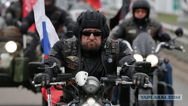 Да он философ!