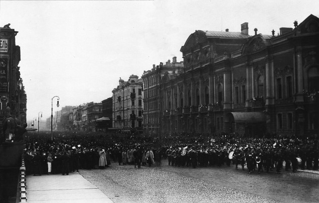 9 февраля 1904 года приняли свой последний бой с японской эскадрой легендарный крейсер «Варяг» и канонерская лодка «Кореец»