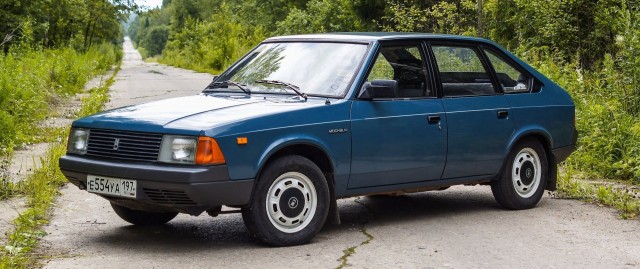 Сколько стоили отечественные автомобили в 2000 году