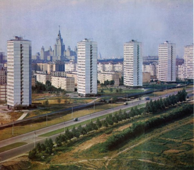 Москва и москвичи. Двадцатый век. 02.12.25