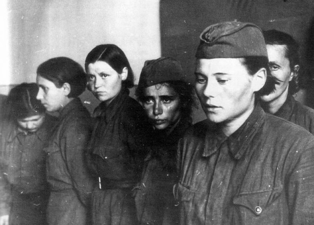 Как поступали фашисты с пленными женщинами-красноармейцами