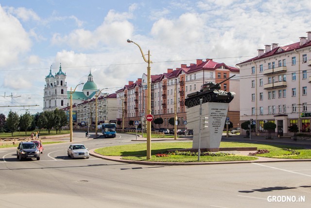 Хоть и памятник, но он живой. Т-34