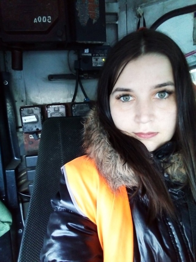 Езжай в свою таджикистанию б...ть и там торгуй н...й.