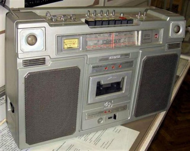 10 самых больших магнитол из недавнего прошлого