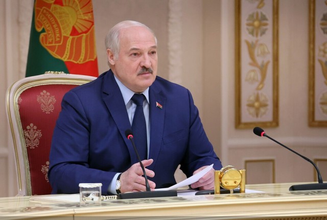 Лукашенко подписал поправки в закон «О президенте» по которым экс-главе Белоруссии полагается неприкосновенность