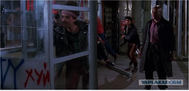 Парижская полиция вычислила уличного художника