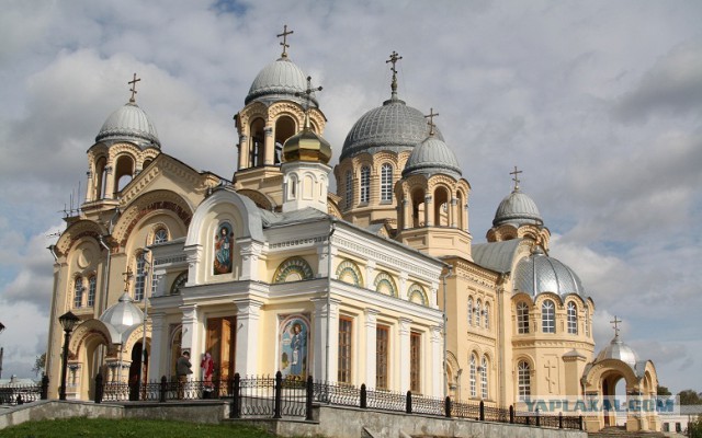 Самые красивые храмы России