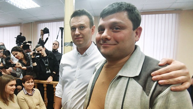 Следователь, который вел дело Навального, задержан за взятку в особо крупном размере.