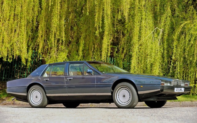 Aston Martin Lagonda: компьютер на колесах, или машина будущего, отправленная в прошлое