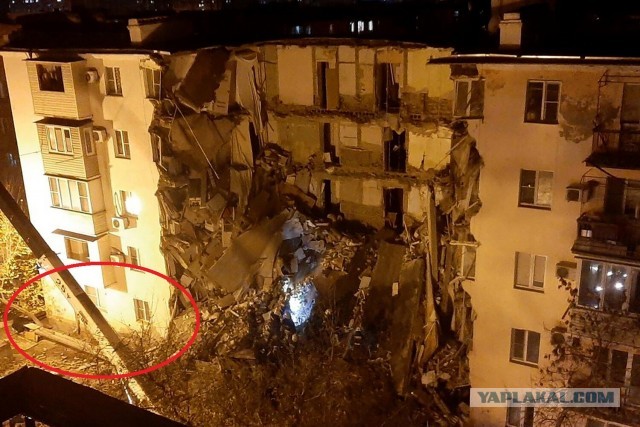Та самая квартира в астраханской пятиэтажке, из-за которой могли обрушиться два подъезда, прямо перед вами