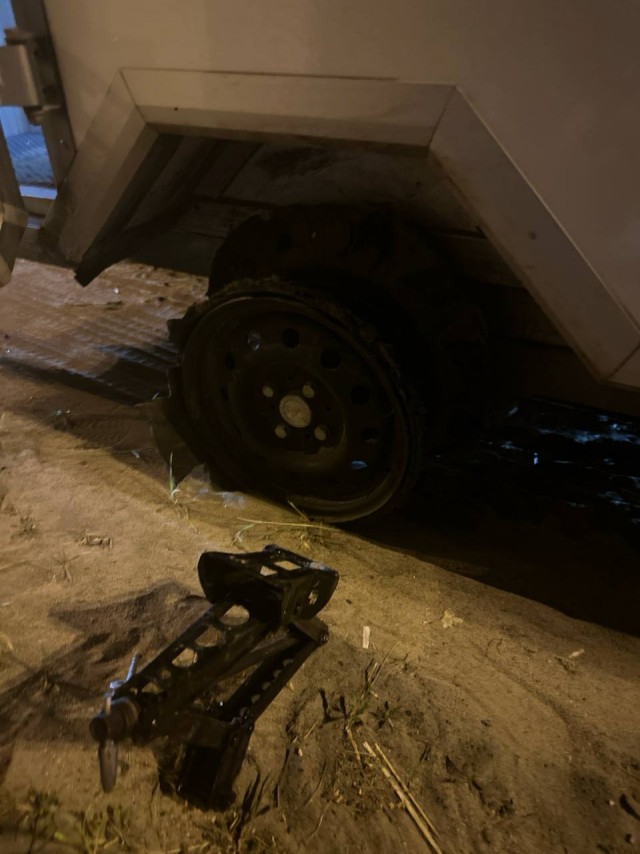 Hello Camper – месть Оргов.