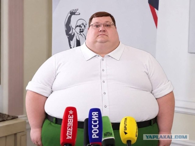 Глава Россотрудничества Игорь Чайка внезапно стал мемом в соцсетях после пресс-подхода 8 сентября