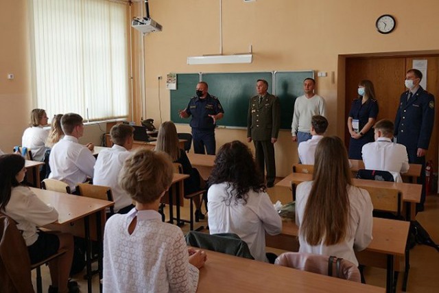 В новосибирской школе открыли спецкласс для подготовки детей к работе в ФСИН