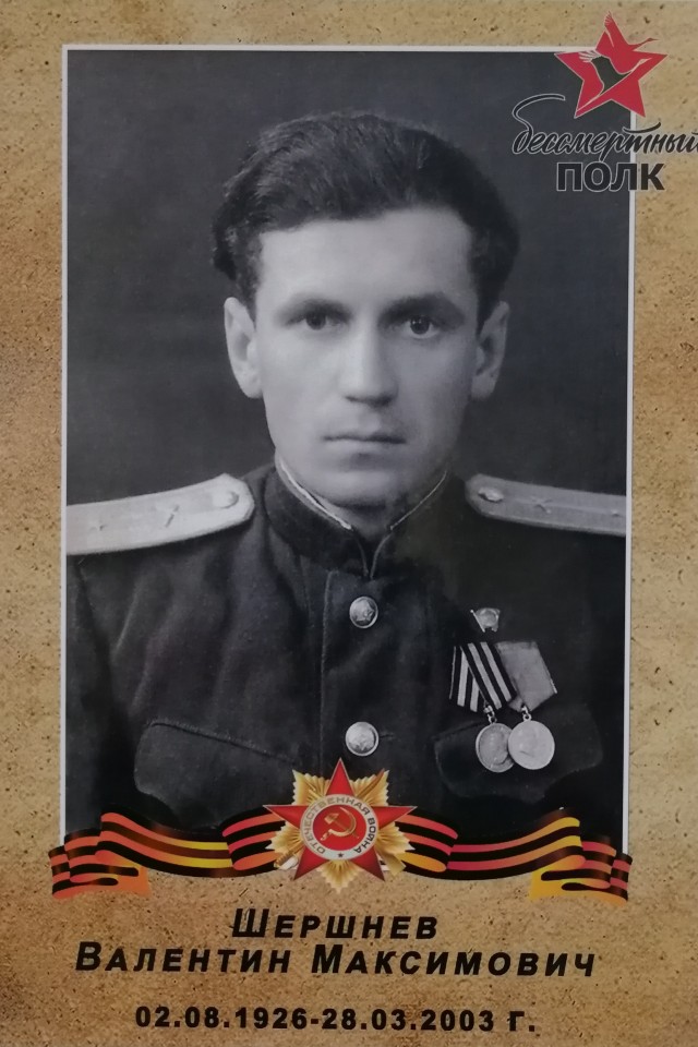 А давайте свой Бессмертный Полк сделаем? Я начинаю. Все таки канун Дня Победы