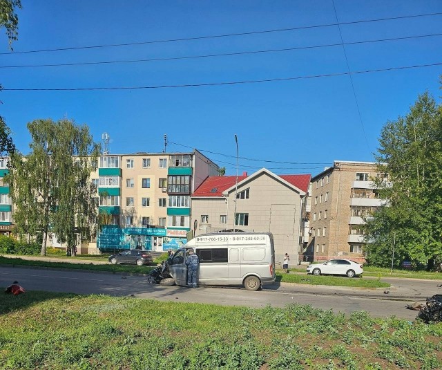 Башкортостан: мотохруст влетел в «ритуалку»