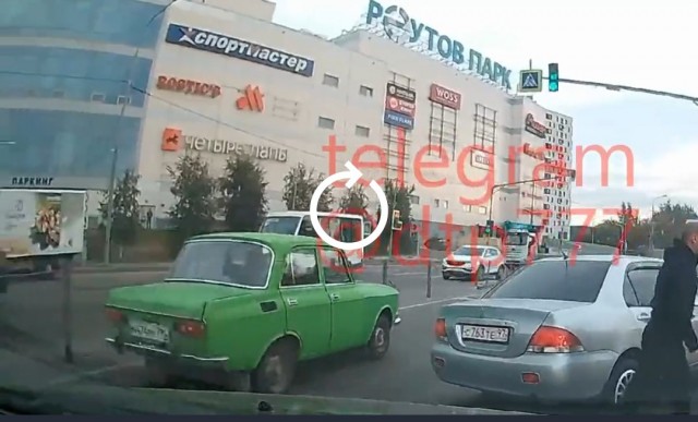 Замес с самокатчиком