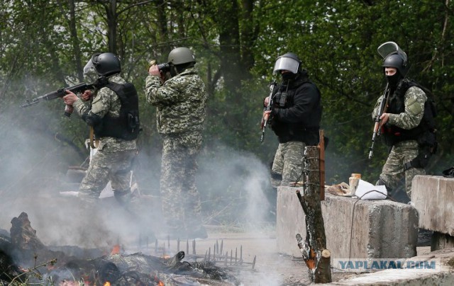 На окраине Славянска началась перестрелка