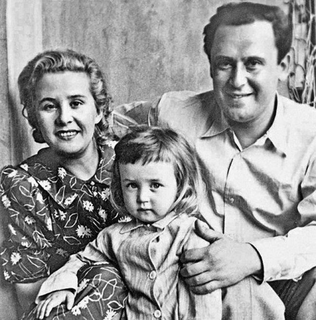 Сегодня день рождения у Василия Ливанова и Бенедикта Камбербэтча
