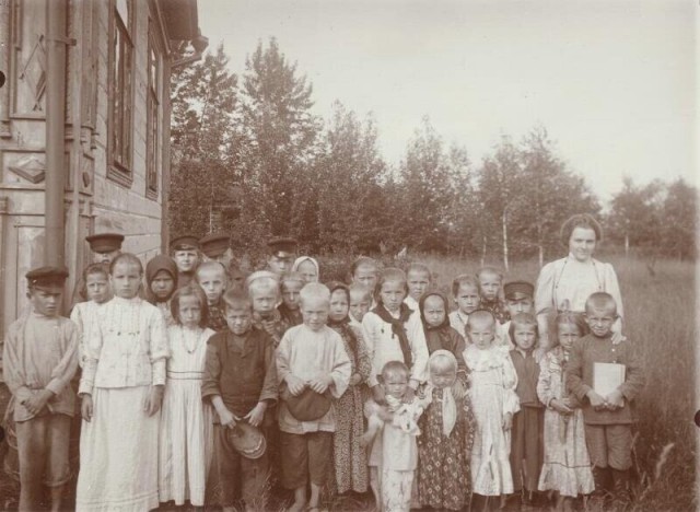 Российская империя в фотографиях. Детство.