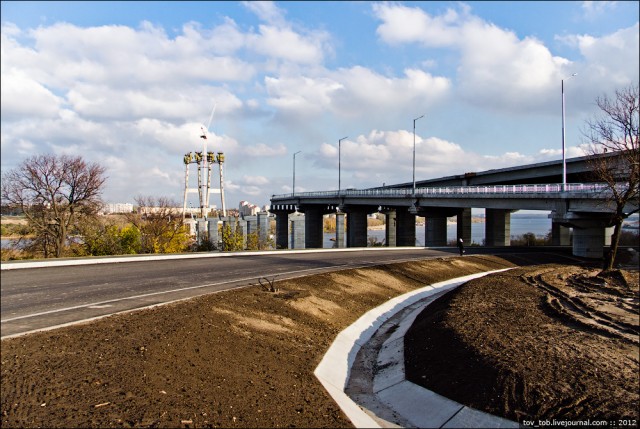 Новый мостовой переход в Запорожье