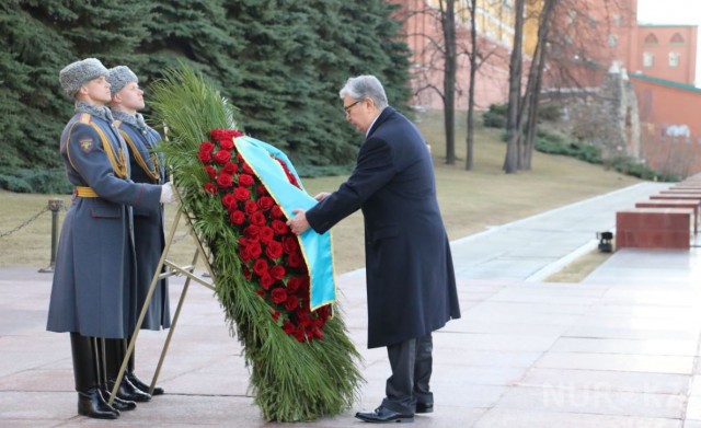 Кортеж президента Казахстана Касым-Жомарта Токаева на улицах Москвы