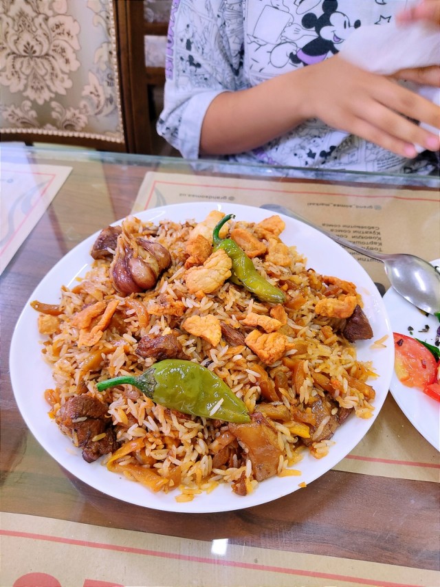 О вкусной и жирной пище. И ценах