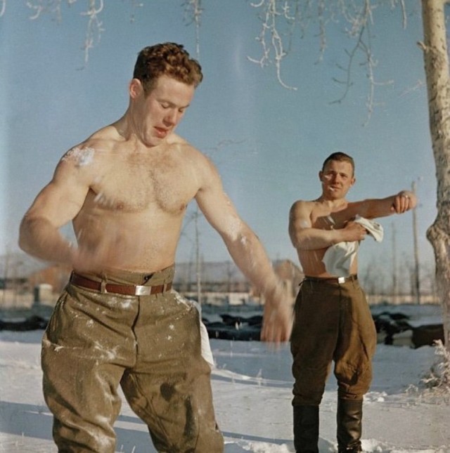 Фотографии из прошлого нашей страны - 49