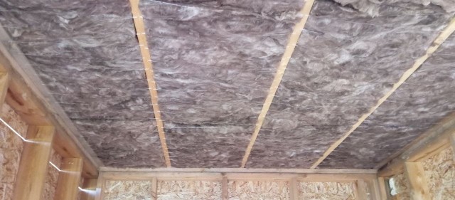 Дачный домик с баней часть 2