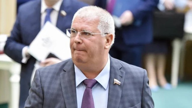 Сенатор от Адыгеи Селезнёв скончался от коронавируса