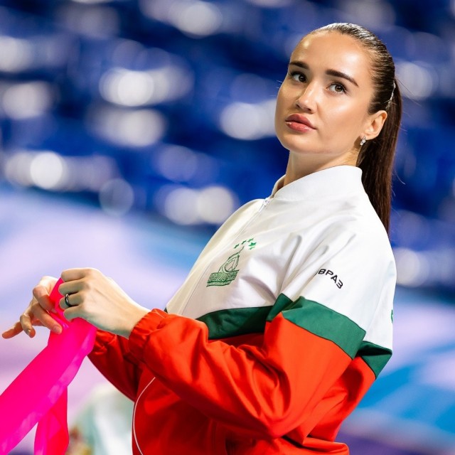 Девушки в спортивной форме - 4