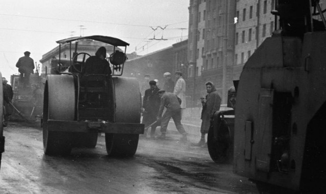 Как укладывали асфальт в 1920-60 годах