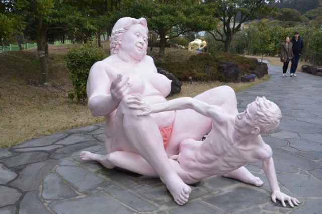 Парк любви «Love Land» в Южной Корее