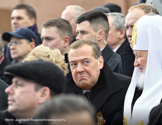 Ну хоть в этом стабильность