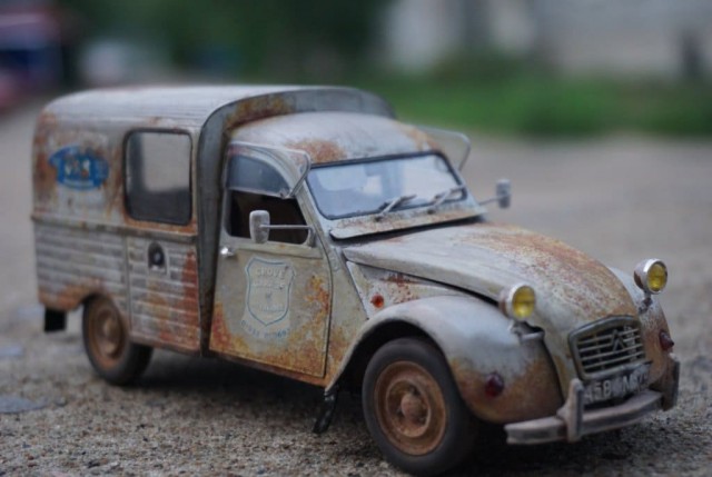 Сборка модели Citroen 2CV Fourgonnette