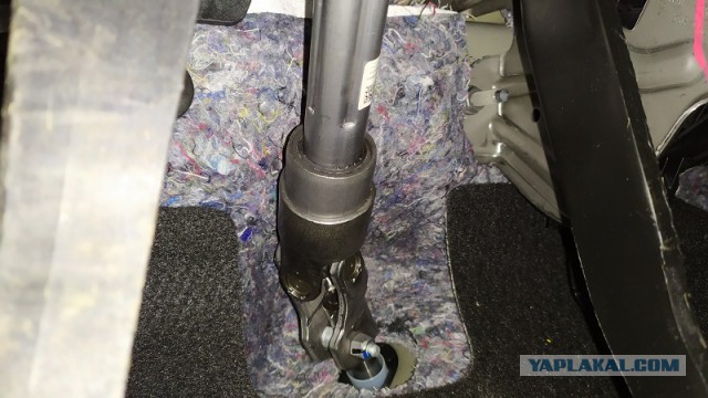 В России АвтоВАЗ в срочном порядке отзывает свежие модели Lada XRay 
