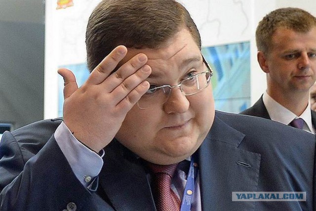 За сутки хозяин К&Б вывел на Кипр половину активов.