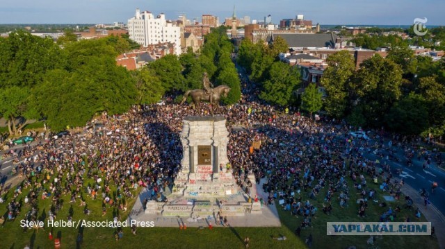 Губернатор Вирджинии решил снести памятник конфедерату генералу Ли