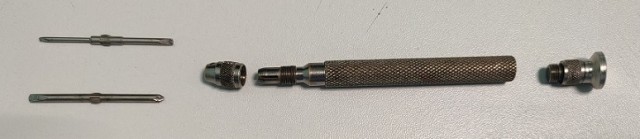 Есть ли у вас вещь из СССР, который вы до сих пор пользуетесь?