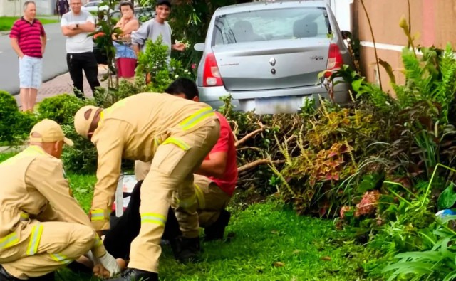 Байкер на перекрестке показал "класс"