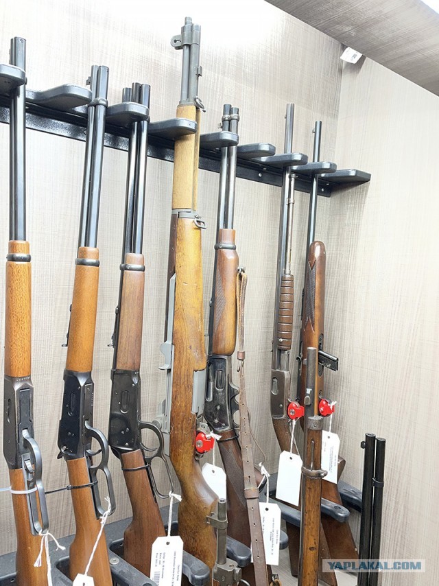 Поход в оружейный магазин в США