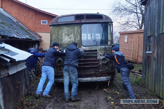 Подъем автобуса ЗИЛ 158...