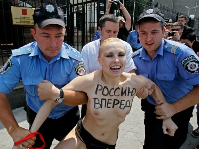 Украинские ведьмы проведут 31 марта ритуал на отстранение от власти Путина