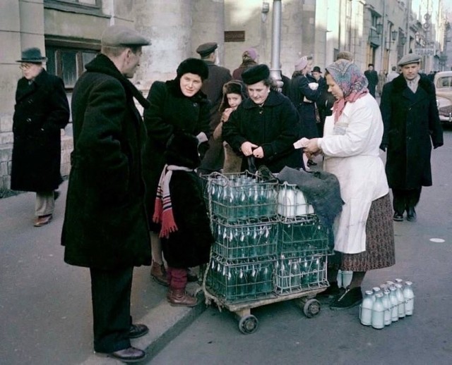 Фотографии из прошлого нашей страны в цвете -100