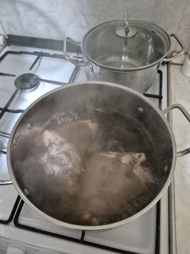 Рулька классическая с капустой