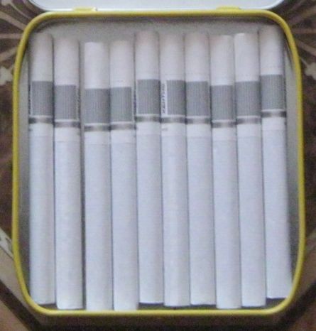 Жена подогнала портсигар