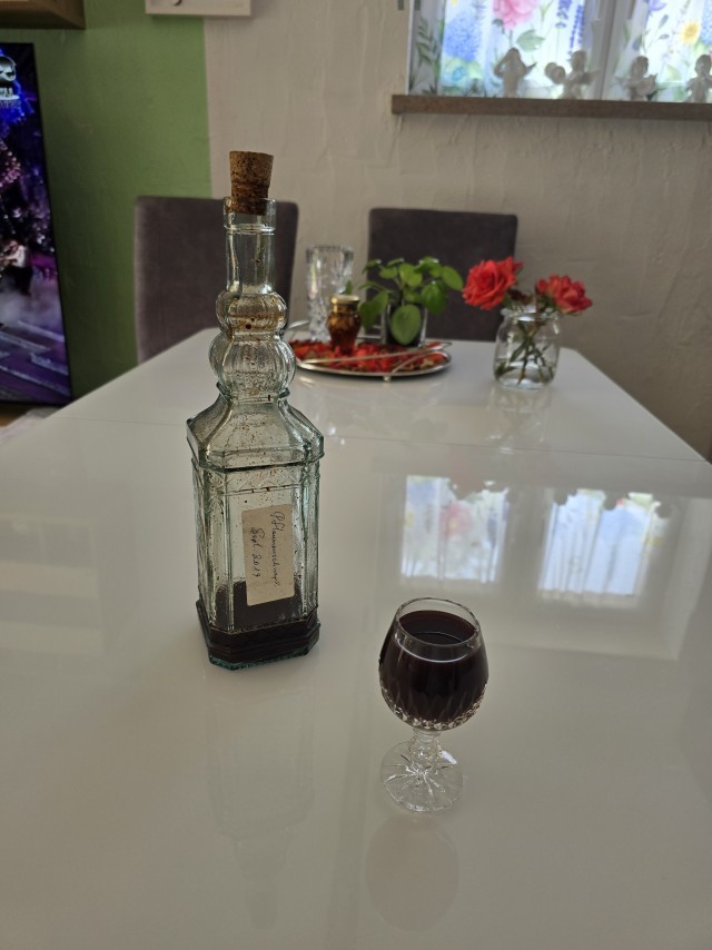 Сливовый ликёр
