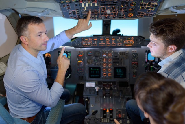Пилоты раскрыли секреты своей работы, которыми обычно не делятся с авиапассажирами