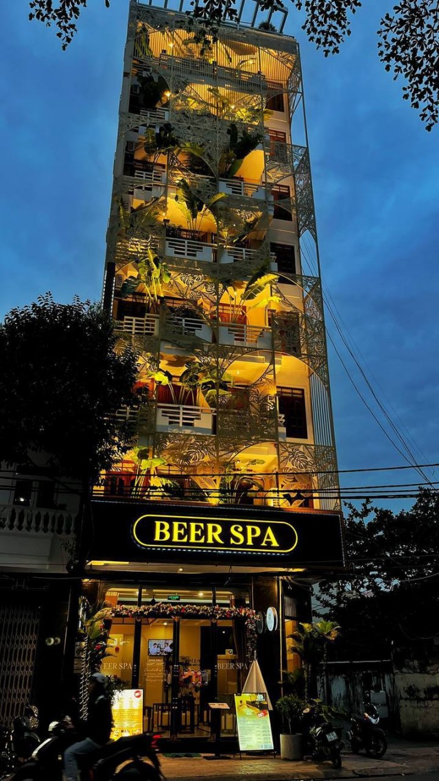 Огромный пивной спа-комплекс нашли во вьетнамском Нячанге
